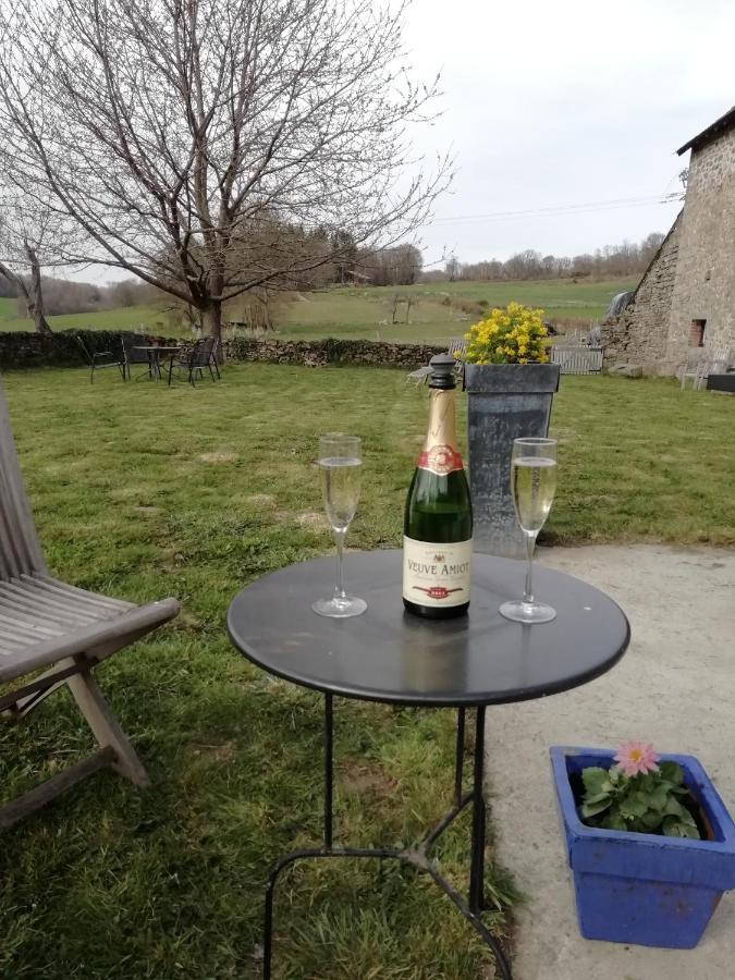Bed and Breakfast Dans La Creuse Mourioux-Vieilleville Exterior foto
